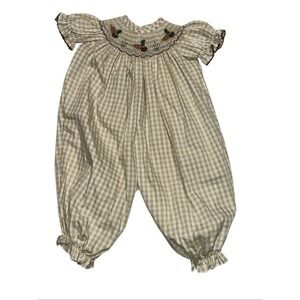 Beautiful Classic Whimsy boutique Smocked ducks design gingham or windowpane che